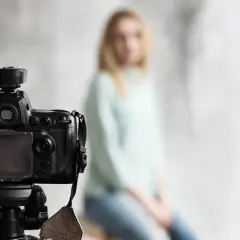 Jak zrobić zdjęcie z rozmytym tłem telefonem? Poradnik eksperta