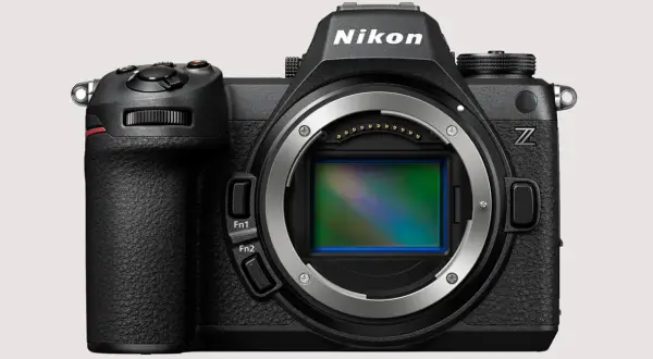 Nikon Z, nowoczesny aparat bezlusterkowy, który wyznacza nowe standardy w porównaniu do starszych modeli DSLR.